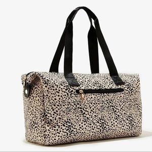 NWOT Mali + Lili Weekender Bag in Cream Cheetah Print